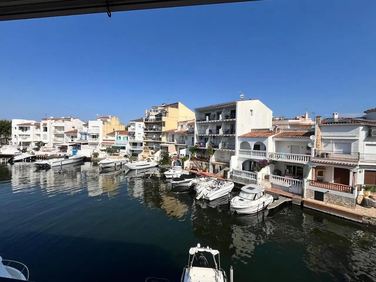 Welcs Apartamento 191 Emp En El Canal Empuriabrava 0*,